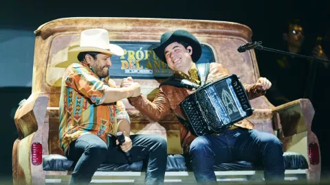 Julión Álvarez y Alfredo Olivas, Prófugos del Anexo