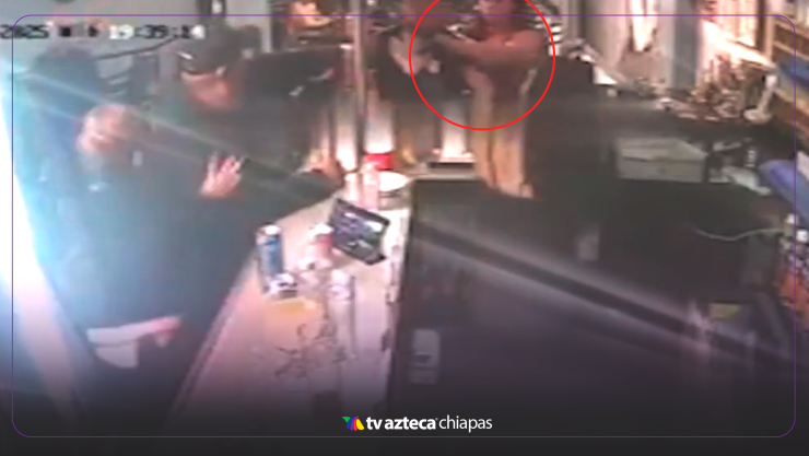 Hombre agrede mujer Naucalpan