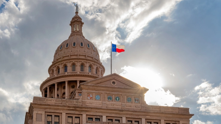 Puesta de sol detrás del Capitolio de Texas