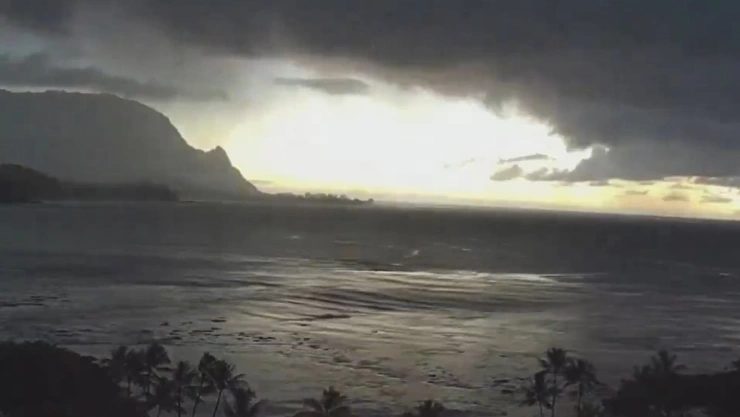 Tsunami en Hawai tras sismo en Rusia.jpg