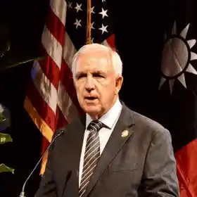Tensión por el T-MEC_ Congresista de EU exige frenar a los cárteles mexicanos