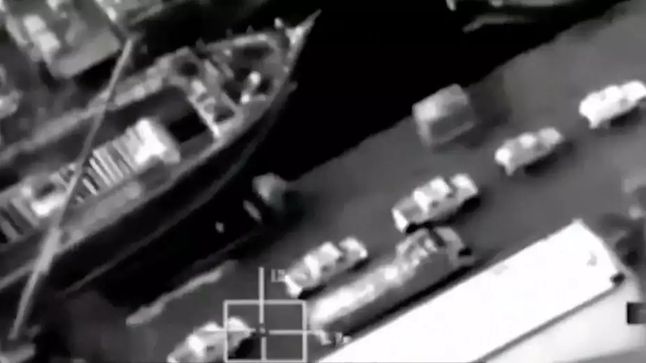 Presunto embarque de armas procedente de EAU, en Yemen.