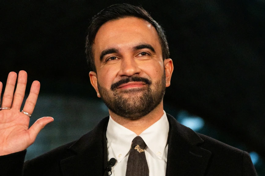 Zohran Mamdani jura como alcalde de la ciudad de Nueva York en la estación Old City Hall, Nueva York, EE. UU., el jueves 1 de enero de 2026