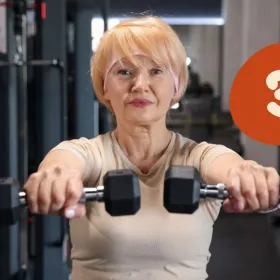 Los 3 ejercicios que debes hacer en el gimnasio después de los 50 durante el otoño