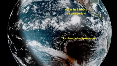 Así se ven el huracán Bárbara y eclipse de Sol desde el satélite Goes 17