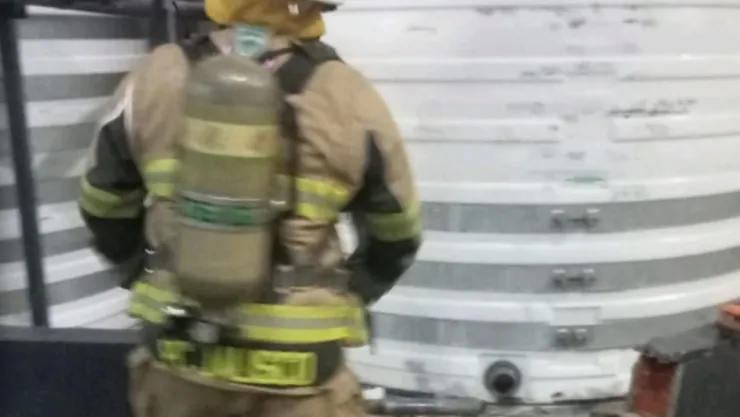 Evacuación en la Zona Industrial por derrame químico: 6 intoxicados y una mujer herida