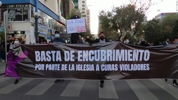 SACERDOTES-IGLESIA-DENUNCIAS-ABUSO-SEXUAL-ESCUELAS