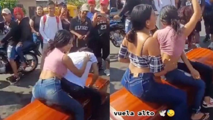 video mujeres perrean funeral amiga