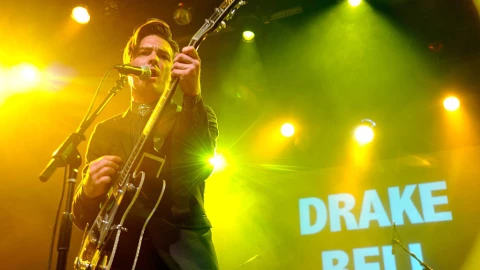 Arrestan a Drake Bell; es acusado de cometer delitos contra menores