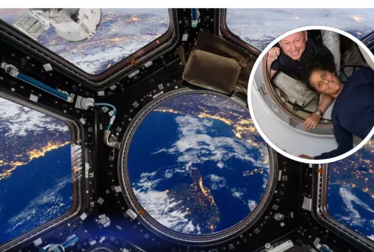 ASTRAONAUTAS VARADOS EN NAVE