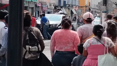 conato de riña entre policías y vendedores ambulantes