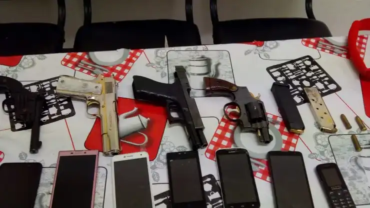Piden penalizar portacion de replica de armas