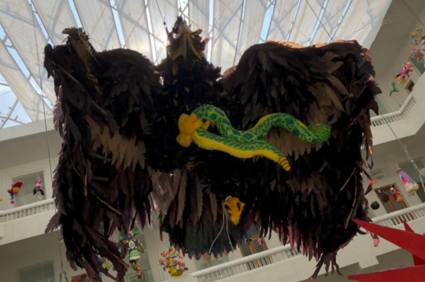 Los símbolos patrios se hacen presentes en el Museo de Arte Popular.