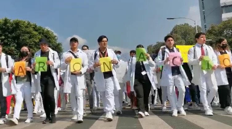 medicos_marchan_cdmx.png