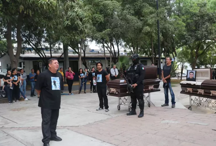 Despiden al policía Jorge Humberto Villegas asesinado a balazos en Culiacán, Sinlaoa. .jpg
