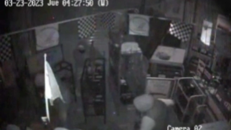 robo a negocio de baterías en San Pedro Cholula