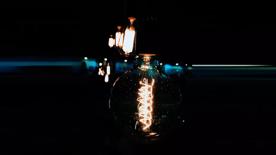 apagón-mundial-2025-expertos-y-musk-suministro-eléctrico