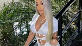 Yailin con vestido blanco..jpg