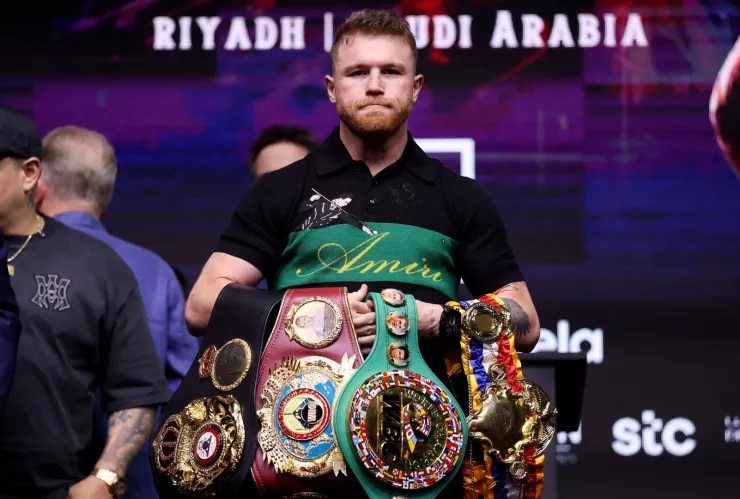 El lujoso reloj que usó Canelo Álvarez en el cara a cara contra Scull