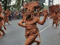 2 mil 500 artistas en acción, 11 carros alegóricos, 22 comparsas y diversos grupos de coreografías llenaron de alegría el corazón de la CDMX.