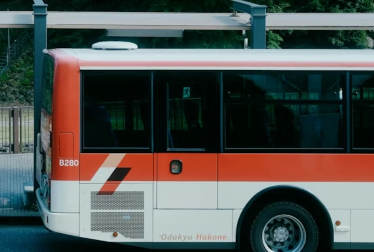 Choque entre camión y autobús deja 25 heridos y moviliza al menos 10 ambulancias