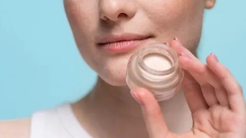 Las mejores técnicas de maquillaje profesional para cubrir las ojeras