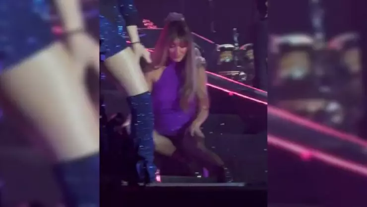 VIDEO. Anahí no soportaba el dolor físico en pleno concierto