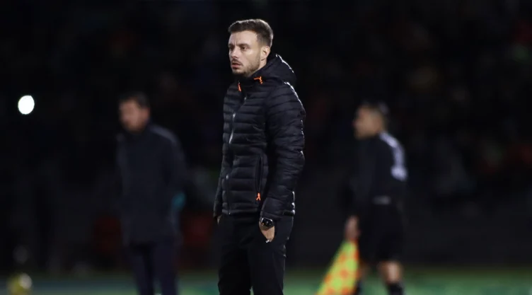 Martín Anselmi, técnico de Cruz Azul ante Juárez