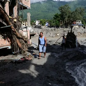 ¿Por qué la inundación en Nepal fue mortífera? Estos son los riesgos de vivir debajo de uno