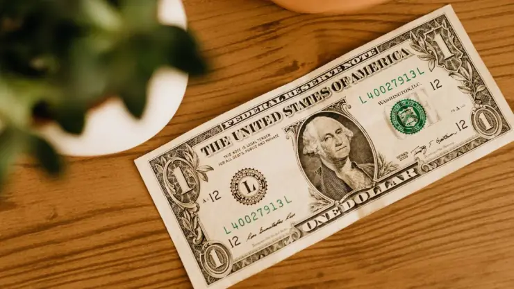 ¿Lo tienes? Billete de 1 dólar podría costar hasta 83 mil dólares
