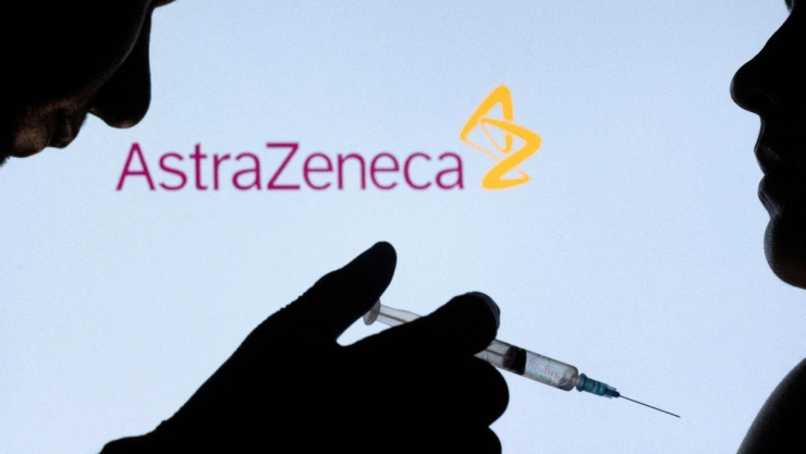 astrazeneca tercera dosis omicron