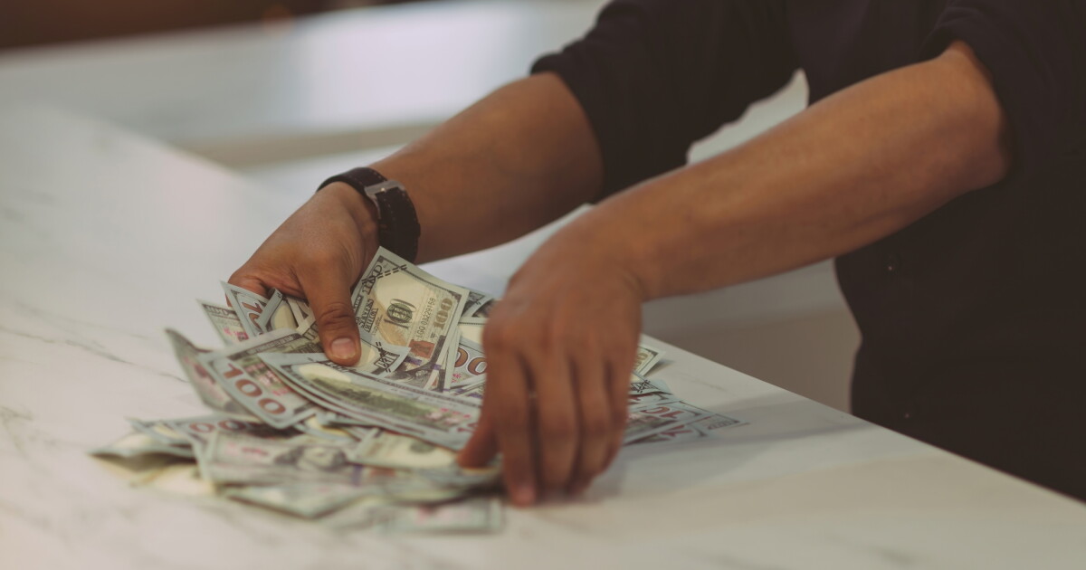 カリフォルニア州のこの都市は、最低賃金を州の他の都市よりも高い 17.25 ドルに引き上げた