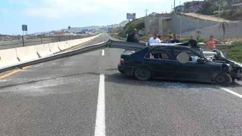 Un muerto y tres personas lesionadas tras fatal choque en la carretera escénica Tijuana-Rosarito.