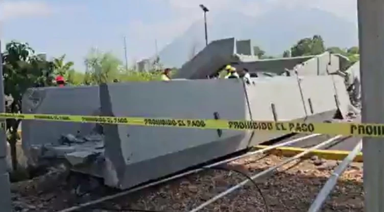 Revelan qué provocó la caída del puente peatonal en Monterrey y quiénes son los responsables.jpg