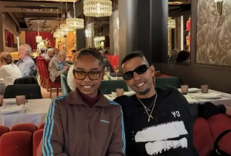 Mounir Nasraoui y su futura esposa.