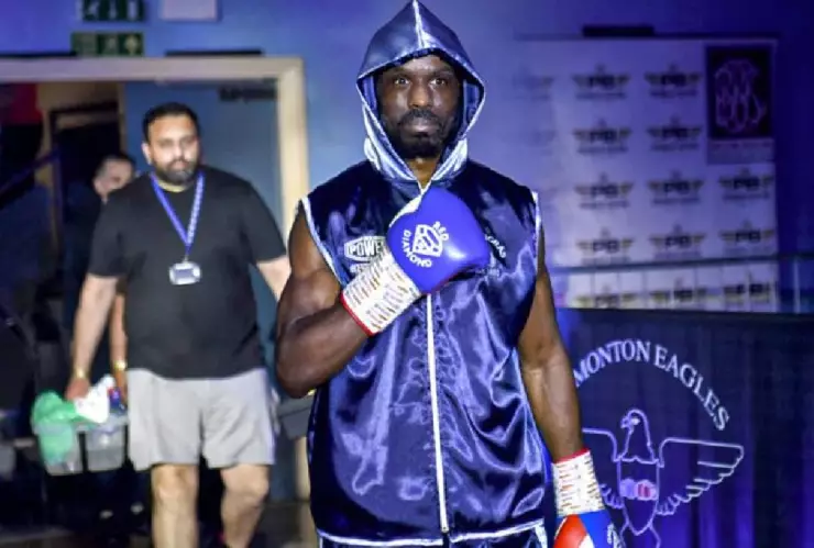 Muere el boxeador Sherif Lawal tras nocaut en su debut profesional