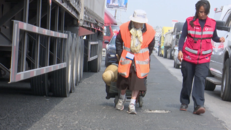 Peregrina a sus 94 años rumbo a la Basílica de Guadalupe