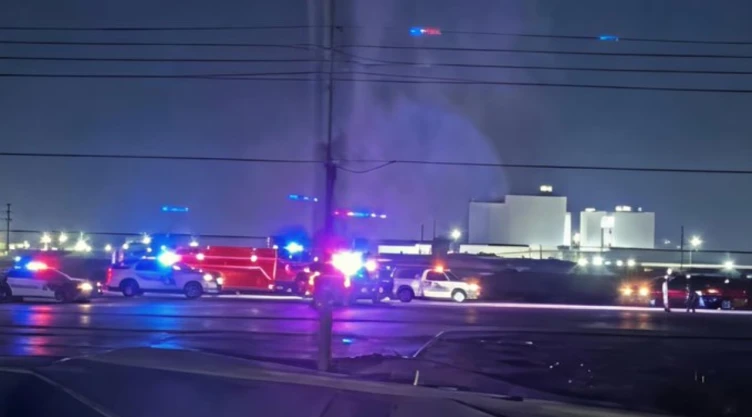 ¡Emergencia en Apodaca! Falla en el tren de aterrizaje obliga a avión a realizar maniobra de emergen.jpg