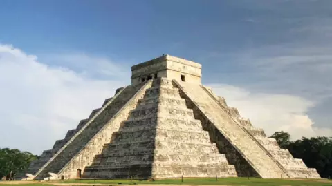 VIRAL_ Impactante imagen del equinoccio de Chichén Itzá