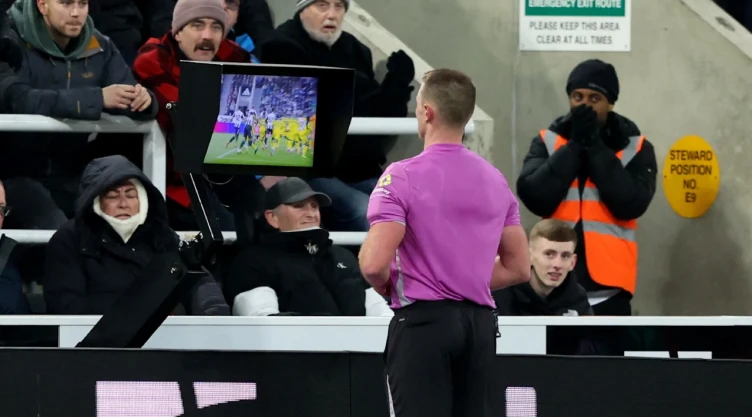 VAR FIFA