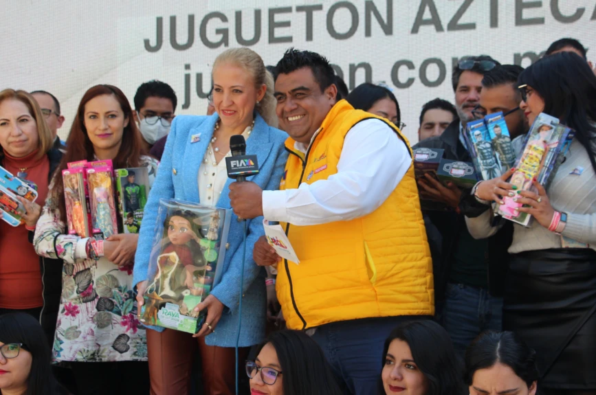 Mónica Cabrera, directora de franquicias de Grupo Salinas también estuvo en el contenedor