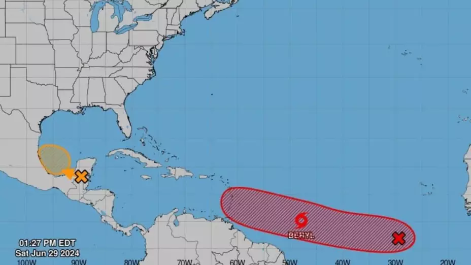 Esta es la trayectoria EN VIVO de la Tormenta Tropical Beryl en el Atlántico.