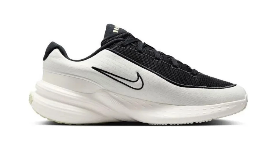 Tenis Nike disponibles en Elektra