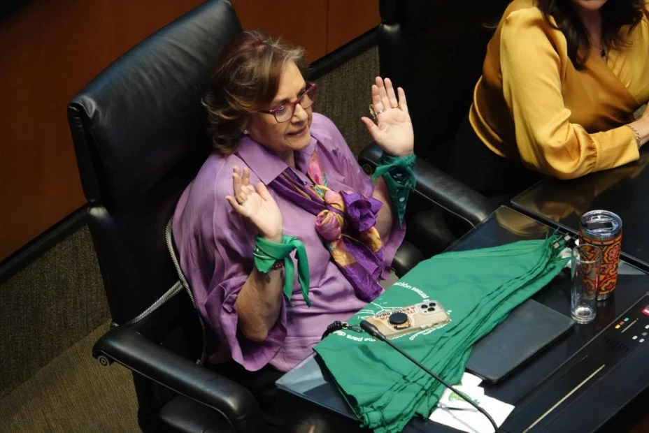 Presentan a senadoras propuestas para avanzar en agenda feminista.jpg