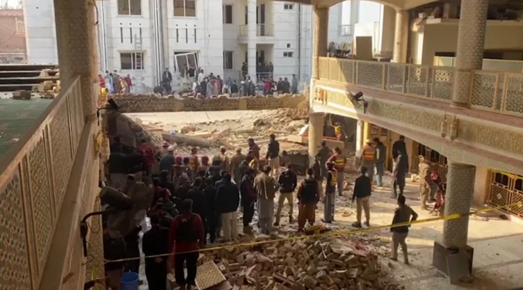 Atentado suicida mezquita Pakistán
