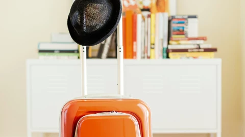 Los artículos que no se permiten en el equipaje de mano cuando viajamos en avión