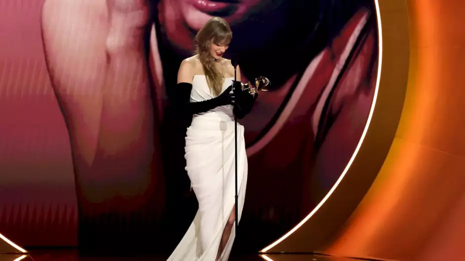 ¡Hace historia! Taylor Swift gana su Grammy número 13