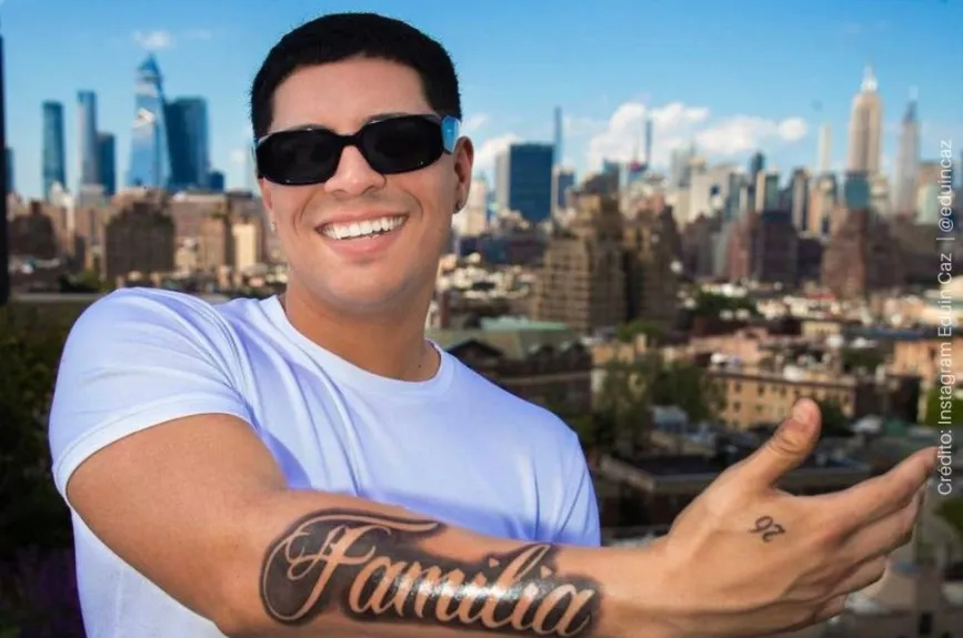 Eduin Caz tatuaje.jpg