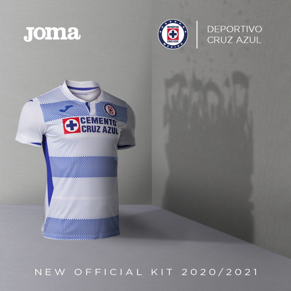 Esta playera la amas o la odias. No a todos los aficionados convencieron las franjas azules con detalles en punto.