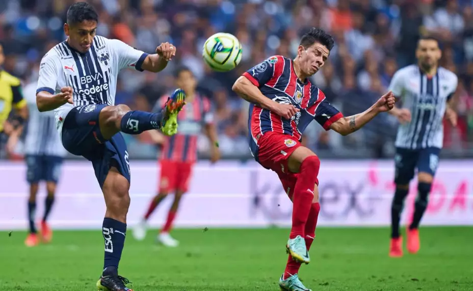 Luis Romo Rayados vs Chivas